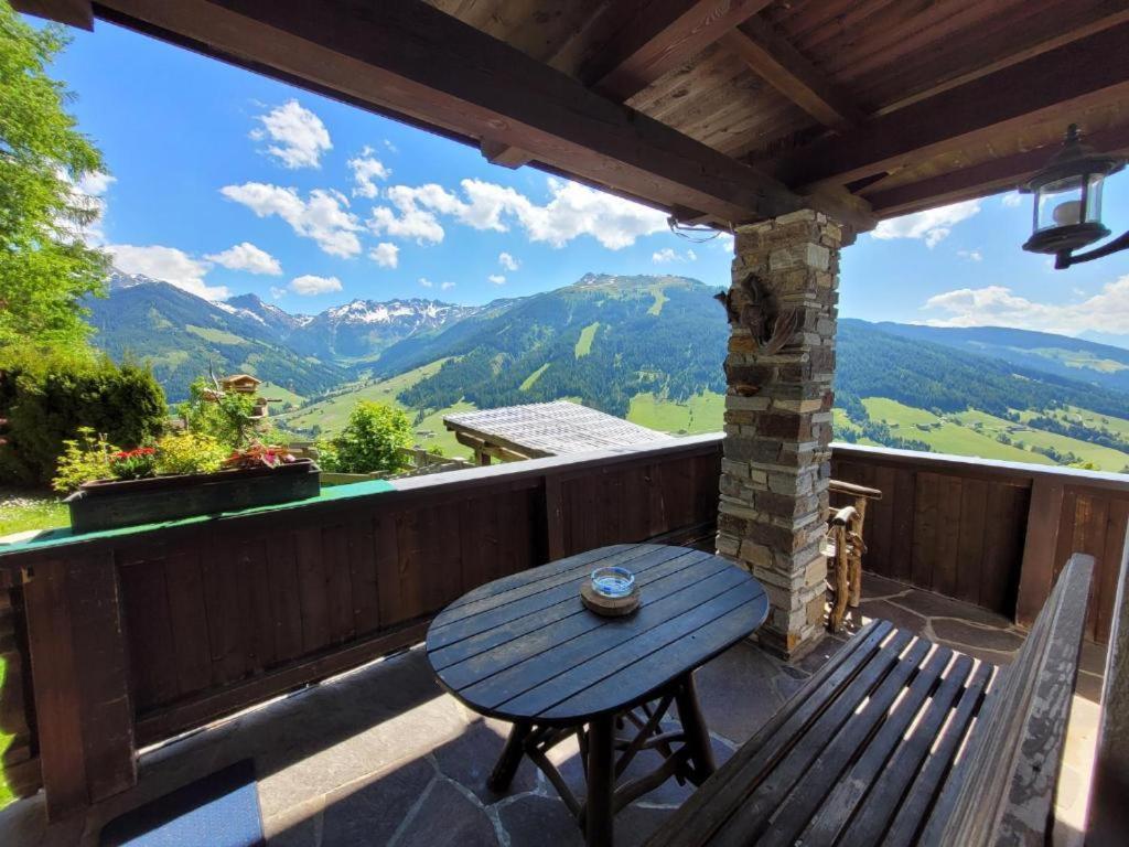 Апартаменти Haus Bergleiten Альпбах Екстер'єр фото